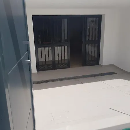 Daniella بيت للعطل نيرخا